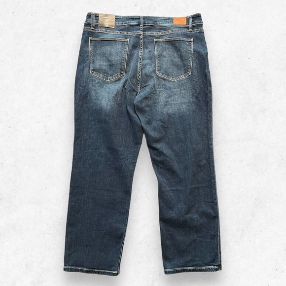 Tommy Hilfiger Women's Size 16 Medium Wash Blue Tribeca Straight Ankle Jeans - Picture 2 of 10
